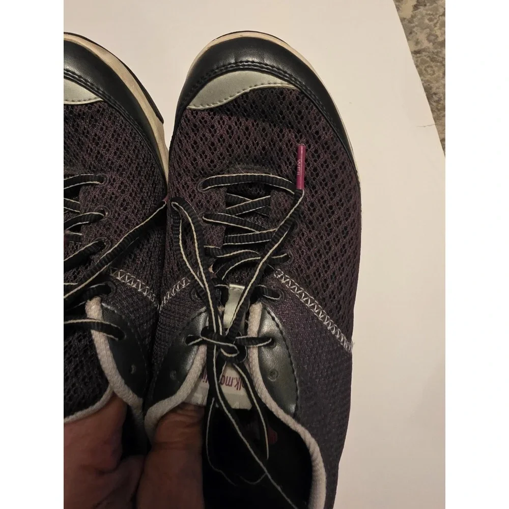 Weil Womens Size 9 Orthopedic Tennis‎ Shoes.